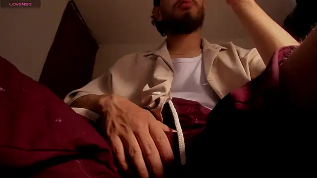 s sven03 online show from April 2, 11:00 pm