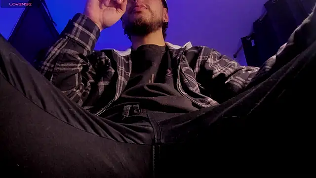 s sven03 online show from February 24, 4:24 am