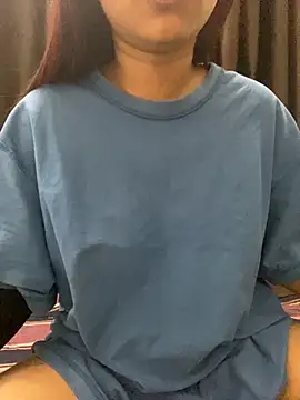 Snapshot of Mia_656 chatting on November 12, 4:27 am Mia 656 online show from November 12, 4:27 am