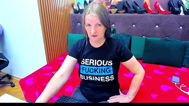 Lilly hott online show from October 8, 5:46 pm