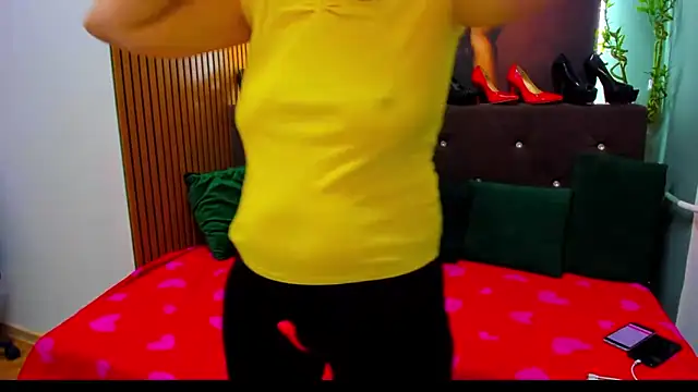 Lilly hott online show from October 9, 5:57 pm
