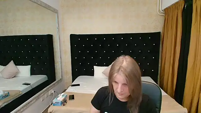 Snapshot of Lilly_hott chatting on November 16, 7:51 pm Lilly hott online show from November 16, 7:51 pm