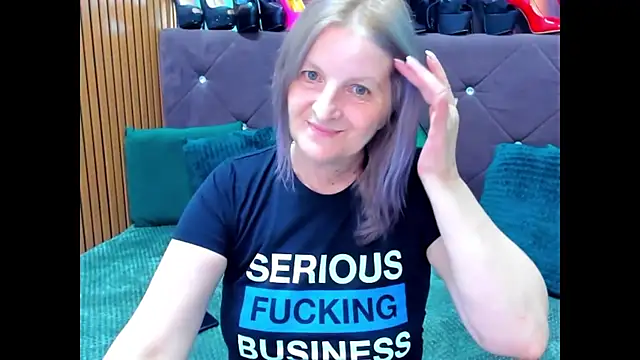 Lilly hott online show from September 12, 7:13 pm
