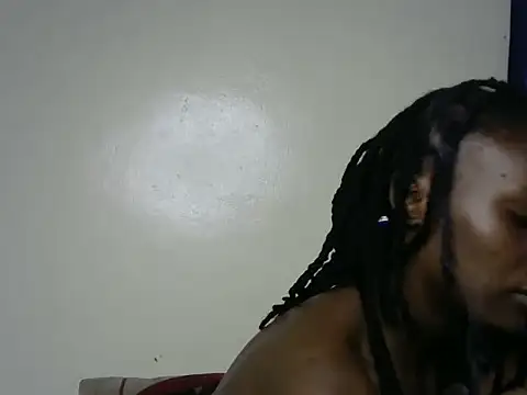 Snapshot of Rasta_tattooed chatting on September 19, 4:33 pm Rasta tattooed online show from September 19, 4:33 pm