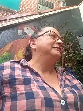 Snapshot of Vivianmature chatting on September 18, 3:59 pm Vivianmature online show from September 18, 3:59 pm