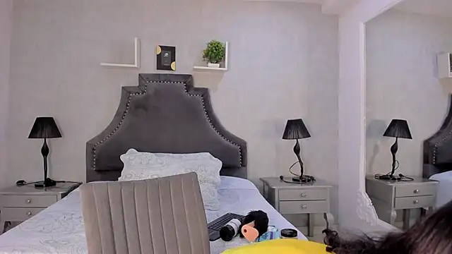 Snapshot of Rubi_Sky chatting on November 1, 4:19 am Rubi Sky online show from November 1, 4:19 am