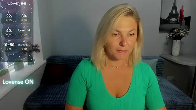 Snapshot of sweet___margaret chatting on October 14, 12:50 pm sweet margaret online show from October 14, 12:50 pm