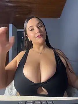 Taylortits online show from May 4, 1:03 pm