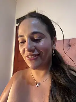 Taylortits online show from December 18, 11:30 pm