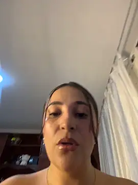 Taylortits online show from March 11, 10:15 pm