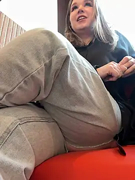 PumaShyXD online show from March 22, 10:28 am