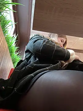 PumaShyXD online show from November 19, 10:37 am