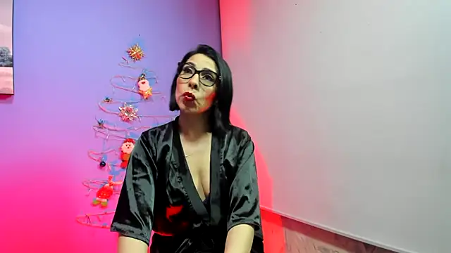 AdelleLennox cg online show from December 14, 2:44 am