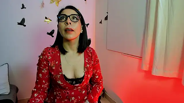 Snapshot of AdelleLennox_cg chatting on November 13, 11:25 am AdelleLennox cg online show from November 13, 11:25 am