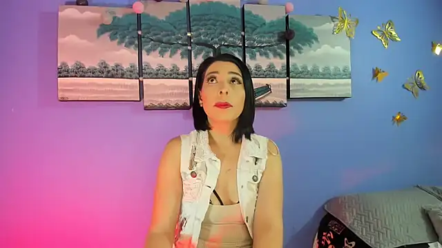 AdelleLennox cg online show from February 5, 11:23 am