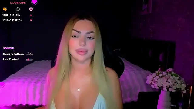babyleilaa online show from March 25, 9:46 pm