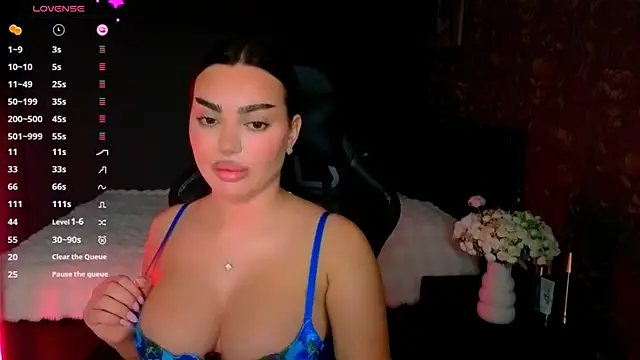 babyleilaa online show from January 13, 6:45 pm