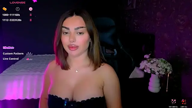 babyleilaa online show from January 16, 7:29 pm