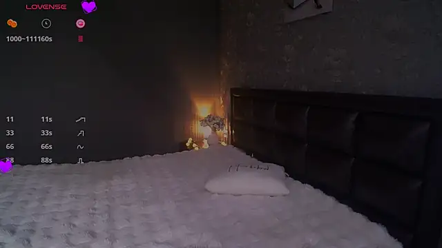 babyleilaa online show from March 8, 6:05 pm