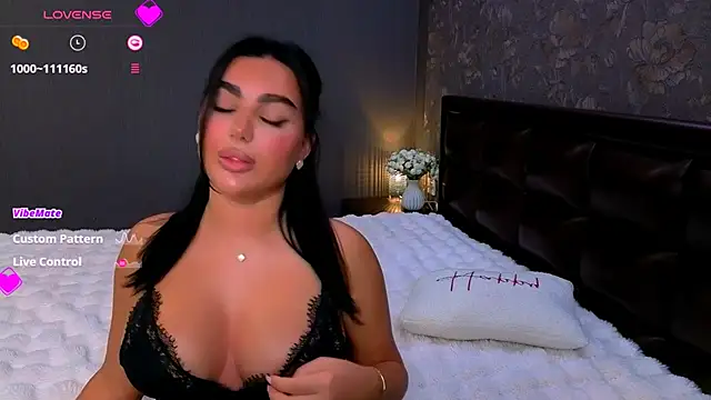 babyleilaa online show from September 28, 6:59 pm