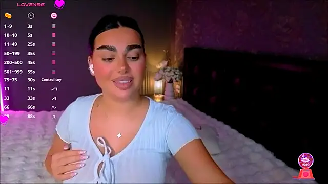 babyleilaa online show from November 3, 10:57 pm