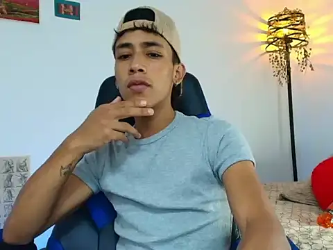 Ostin18hot online show from November 30, 1:50 am