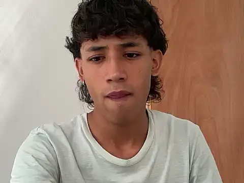 Ostin18hot online show from February 24, 7:26 pm