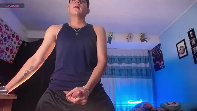 Snapshot of mexican_cum chatting on May 13, 1:34 am mexican cum online show from May 13, 1:34 am