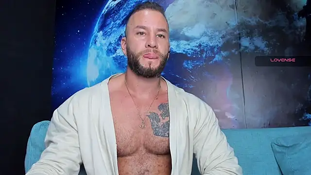 delessandro world online show from April 4, 11:55 pm