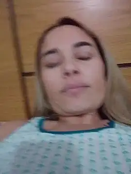 Snapshot of Amelia1_ chatting on June 7, 8:52 am Amelia1 online show from June 7, 8:52 am