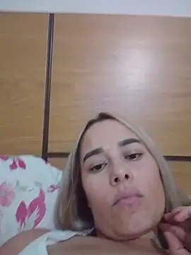 Snapshot of Amelia1_ chatting on May 23, 11:04 pm Amelia1 online show from May 23, 11:04 pm