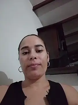 Snapshot of Amelia1_ chatting on June 15, 2:01 am Amelia1 online show from June 15, 2:01 am