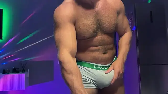 Snapshot of KarlosRichi chatting on October 27, 5:47 pm KarlosRichi online show from October 27, 5:47 pm