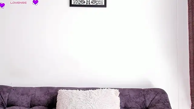 VeronicaTonu online show from April 5, 2:57 pm