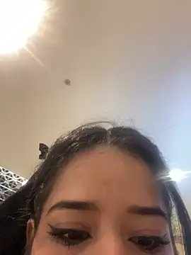 alexahoot10 online show from January 10, 12:59 am