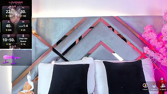 Snapshot of LiaaGenner chatting on November 6, 2:37 am LiaaGenner online show from November 6, 2:37 am