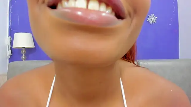 Snapshot of ShantalGomes chatting on June 9, 8:10 pm ShantalGomes online show from June 9, 8:10 pm
