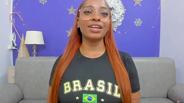 ShantalGomes online show from December 19, 8:22 pm