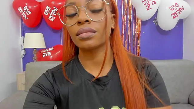 ShantalGomes online show from February 13, 7:58 pm