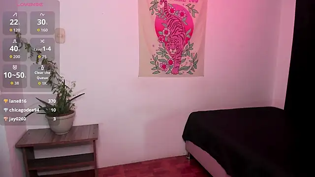 JaneRuss  online show from October 26, 8:15 am