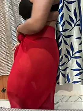 Snapshot of AASHI66 chatting on July 6, 6:43 pm AASHI66 online show from July 6, 6:43 pm