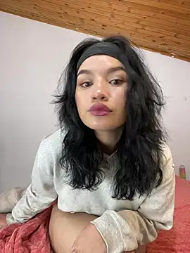 lyzamy liz online show from May 5, 8:06 am