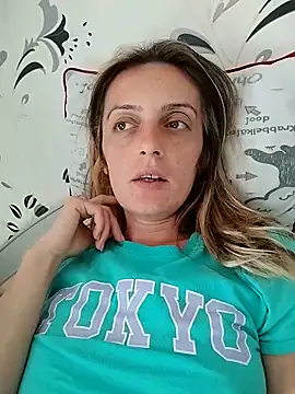 Snapshot of SophyGirl chatting on September 23, 12:23 pm SophyGirl online show from September 23, 12:23 pm