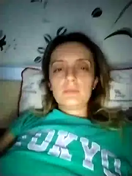 Snapshot of SophyGirl chatting on February 6, 10:00 pm SophyGirl online show from February 6, 10:00 pm