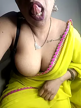 Snapshot of Jessicca_Cum chatting on November 15, 7:07 pm Jessicca Cum online show from November 15, 7:07 pm