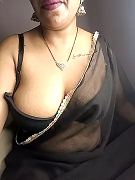 Snapshot of Jessicca_Cum chatting on September 28, 7:10 pm Jessicca Cum online show from September 28, 7:10 pm