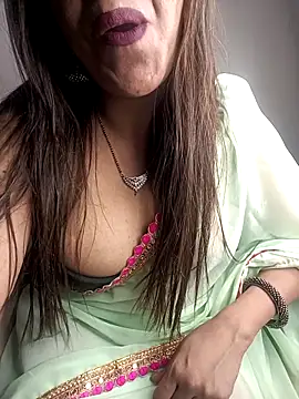 Snapshot of Jessicca_Cum chatting on November 17, 8:57 pm Jessicca Cum online show from November 17, 8:57 pm