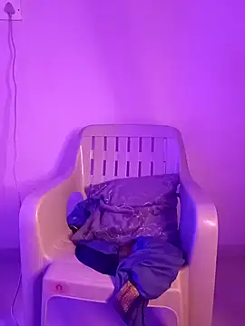 Snapshot of Jessicca_Cum chatting on February 4, 12:29 am Jessicca Cum online show from February 4, 12:29 am