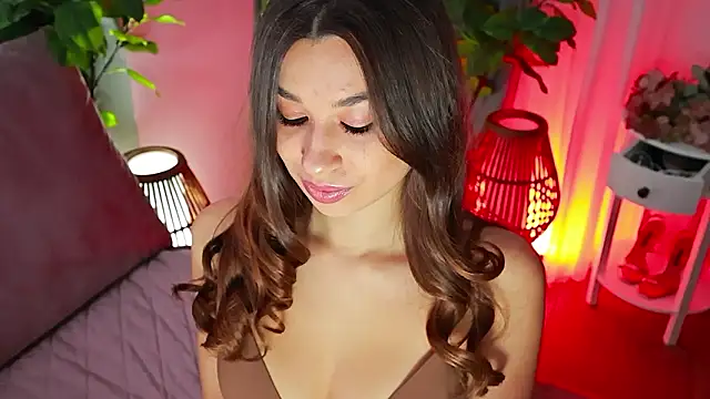 divetagrace online show from March 17, 7:28 pm