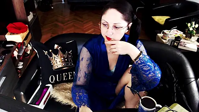 Snapshot of Imperatriza chatting on May 13, 3:41 pm Imperatriza online show from May 13, 3:41 pm